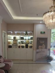 -Bollins波林丝•专研护发中心