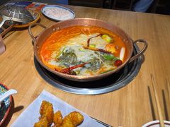 -洱火云南酸菜牛肉火锅(石景山当代商城店)