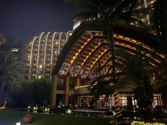 -三亚湾海居铂尔曼度假酒店