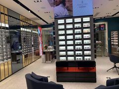 -LensCrafters亮视点(东方新天地店)