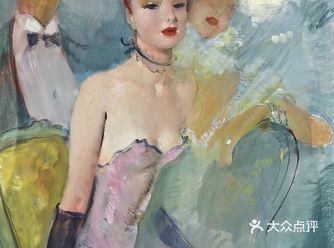 用独特的造型画出法国最美丽的天鹅颈女郎
