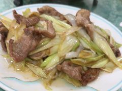 -鹤乡东北菜(崮山路店)