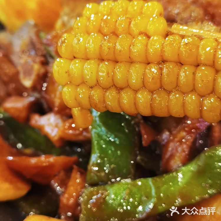 感受静安大融城里的“胖东北”,重拾东北菜的味道🍽️