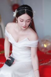 -愫·婚纱礼服馆(河东店)