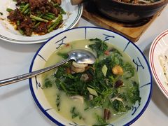 -明本湛江鸡•海鲜小厨(陈家祠店)