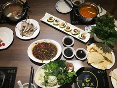 -龙聚德北京烤鸭(沙坪坝华宇A馆店)