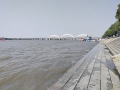 -人民防洪胜利纪念塔