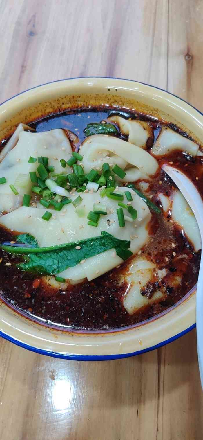 鬼抄手(重庆店)-"当你饿了找不到喜欢吃什么的时候,这时就有.