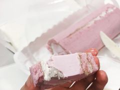 -顶东面包花园·生日蛋糕(世博店)