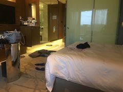 -上海滴水湖皇冠假日酒店