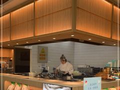 面包甜点陈列柜-蜜桃餐厅·伴山(湖滨商业街店)