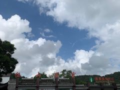 -伍山海滨石窟