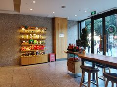 大堂-星巴克(深圳港隆城分店)