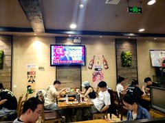 -喇喇排骨火锅·传统韩式脊骨汤(望京西园总店)