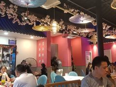 -老街烧烤大排档·地道湖北菜·龙虾馆(汉口火车站店)