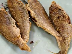 酥炸小黄鱼-明呈黄鱼面馆(斜土路店)