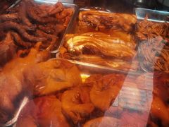 老店卤味展示-土门八珍烤鸡腊味店(土门老店)