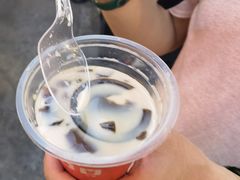 -八婆婆烧仙草(中山路店)