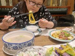 -清真·玛丽亚新疆菜主题餐厅(浙江中路店)