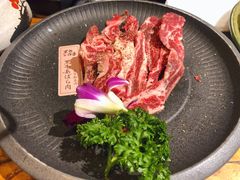 黑牛肋条肉-黑牛の店·和牛烧肉(大悦城店)