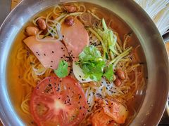 -合易泓烤肉·海肠捞饭(火车站店)