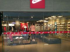 -耐克(恒隆广场店)