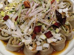 油泼莜面饨饨-王村姑老土炕莜面村(高新店)