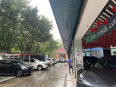 -壹伍陆连锁汽车维修美容(宝安中心区店)