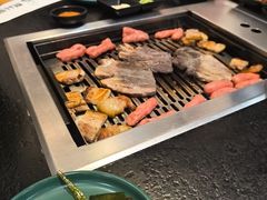 -臻牛烤肉