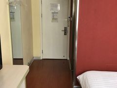 -汉庭(北京鼓楼大街地铁站店)