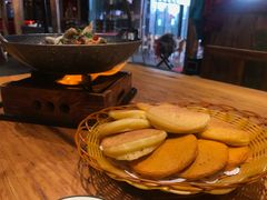 -老滇山寨•云南特色菜•地方菜•民族风情歌舞表演(金碧店)