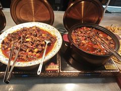 -四囍码头海鲜烧烤自助火锅(外滩南京东路悦荟广场店)