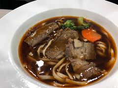 金牌红烧牛肉面-康师傅私房牛肉面(北京南站店)