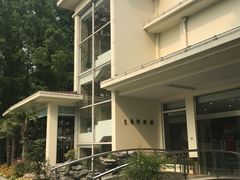 -上海怡沁园度假酒店