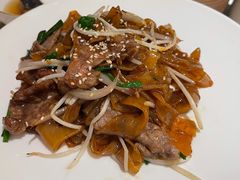避风塘干炒牛河-十二粤味·顺德菜·烧鹅点心(五四广场店)