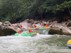 -雅鲁激流探险漂流