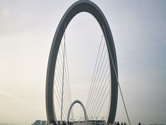 -南京眼步行桥