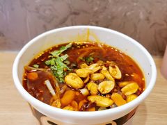 肉酱酸辣粉-吉品合酥脆烤饼(嘉里城店)