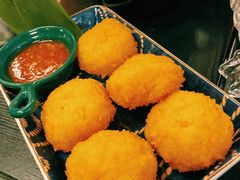 Golden虾饼-浩海火燒雲傣家菜(芮欧百货店)