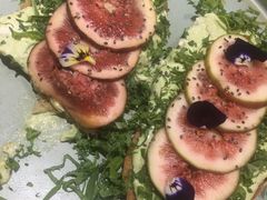 无花果手撕鸡肉tapas-Toris(LuOne凯德晶萃广场店)