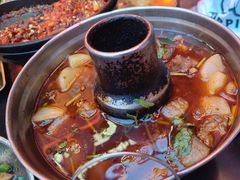 -何师烧烤Pro ·江湖川菜·小龙虾·精酿(太古里旗舰店)
