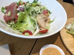 -文汇新民联合报业集团(上海报业大厦店)