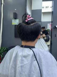 -藤野造型专业烫染接发