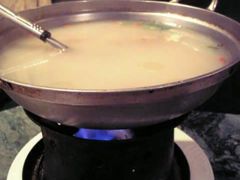 魚羊湯-东方亚克西餐厅(西康路店)