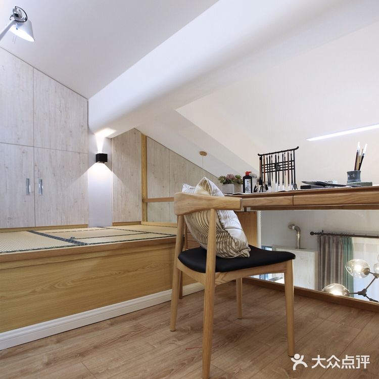 业主新婚在即，这是一套顶楼带阁楼的老公房改造