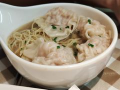 -新大咀港式茶餐厅(宝山万达店)