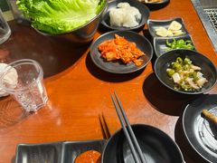 -肉甲韩国木炭烤肉(新壹街1店)