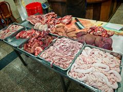 -标记美食新鲜猪杂(兴南大道店)