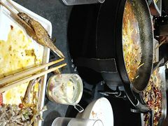 -辣尚瘾·烤鱼·新川菜(交大直营店)