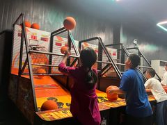-极限PLAY运动娱乐新世界·团建派对潮玩休闲馆·室内蹦极高空游乐园